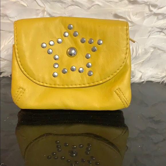 Lulus Accessories - Mustard yellow change purse